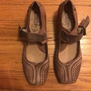 Pikolinos Shoes